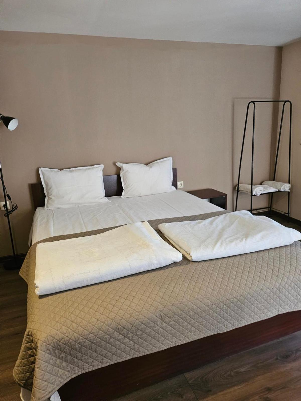 Orehite-Family Hotel ,Food & Pool Bozhichen Екстер'єр фото