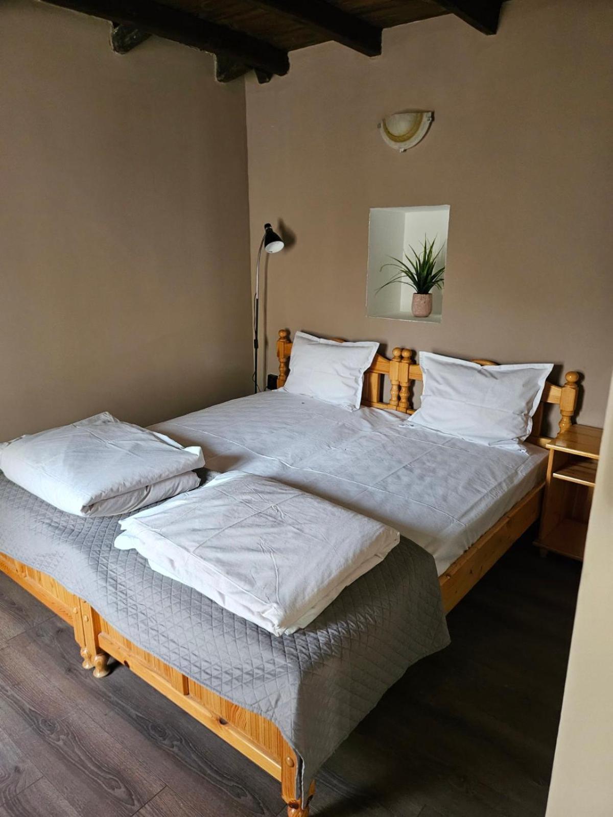 Orehite-Family Hotel ,Food & Pool Bozhichen Екстер'єр фото